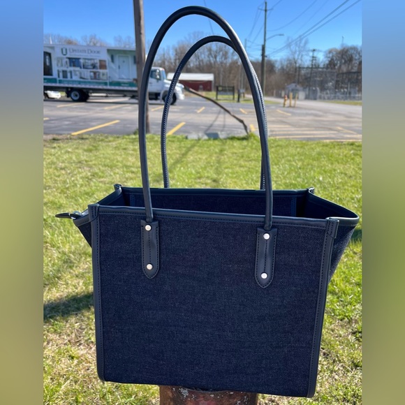 Kate Spade Denim Bag. 💕 - Picture 4 of 12